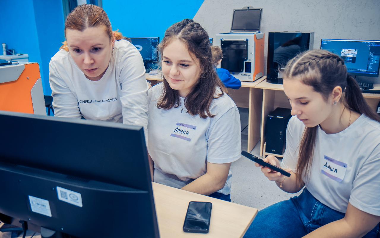 ФОТО к новости: Игра как инструмент образования: в НГПУ обсудили геймификацию 