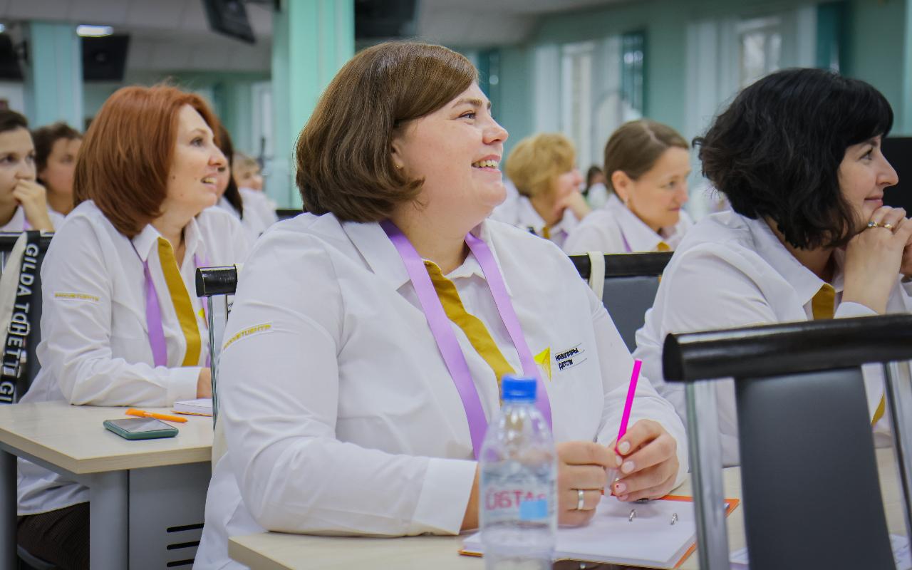 ФОТО к новости: В НГПУ открылся второй поток обучения советников директоров по воспитанию