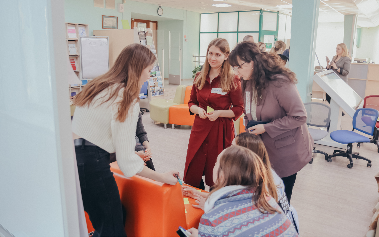 ФОТО к новости: Молодые преподаватели НГПУ встречаются с руководством: планы на дальнейшее развитие и поддержка новых кадров