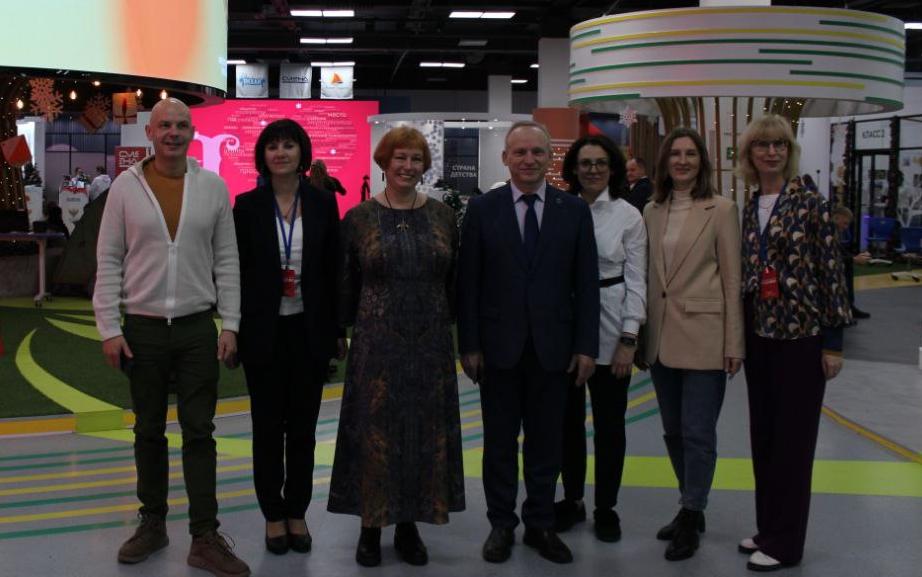 ФОТО к новости: НГПУ на ВДНХ: новые дидактические решения от Новосибирского педагогического