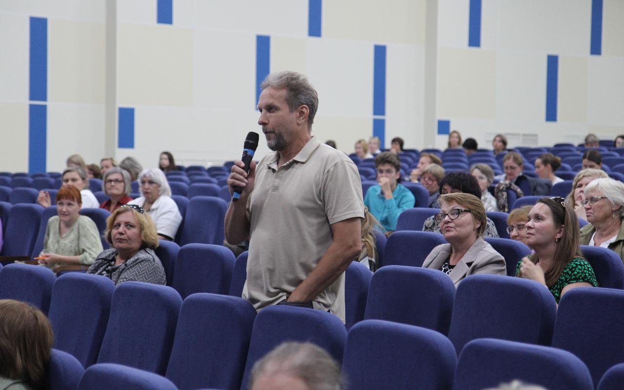 ФОТО к новости: Развернутые ответы на «Большие вызовы» подготовили в НГПУ