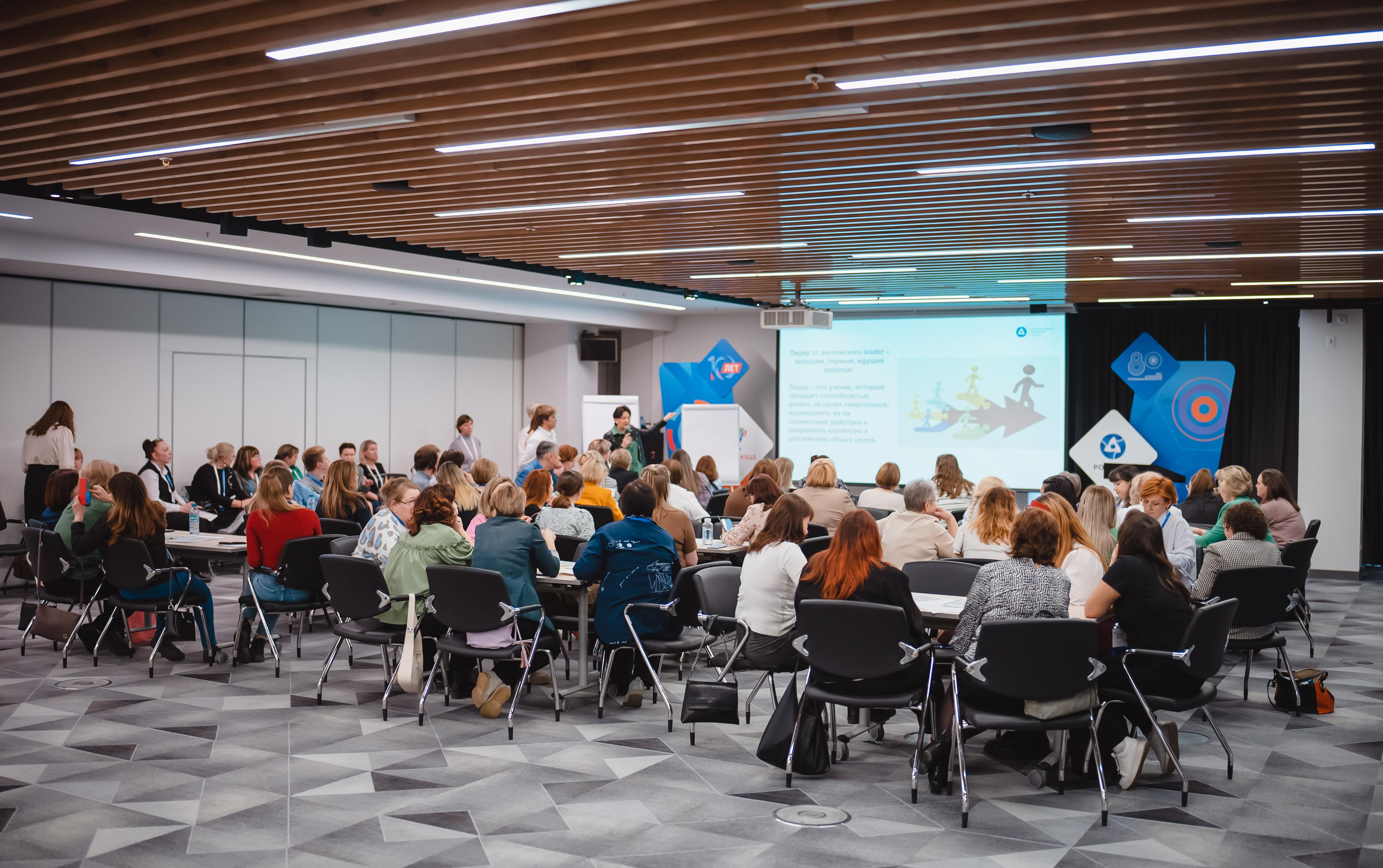 ФОТО к новости: Команда ИФМИТО НГПУ на Чемпионате AtomSkills