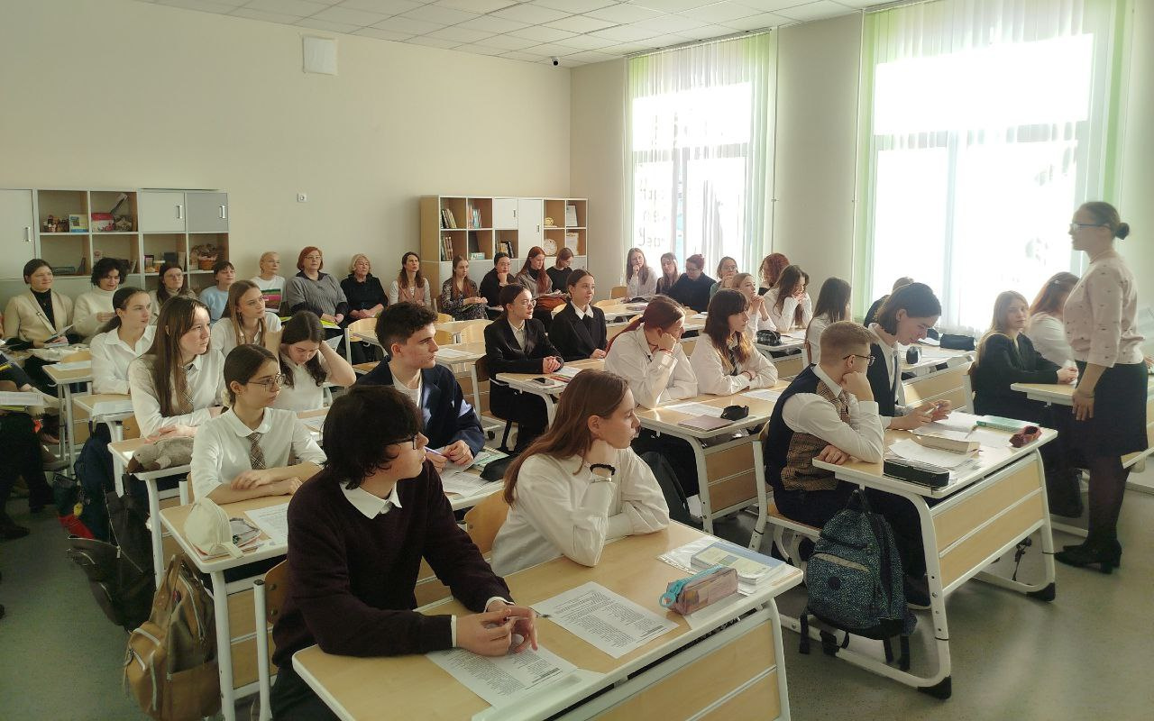 ФОТО к новости: В Лицее «Технополис» прошла региональная методическая площадка для будущих учителей-филологов НГПУ