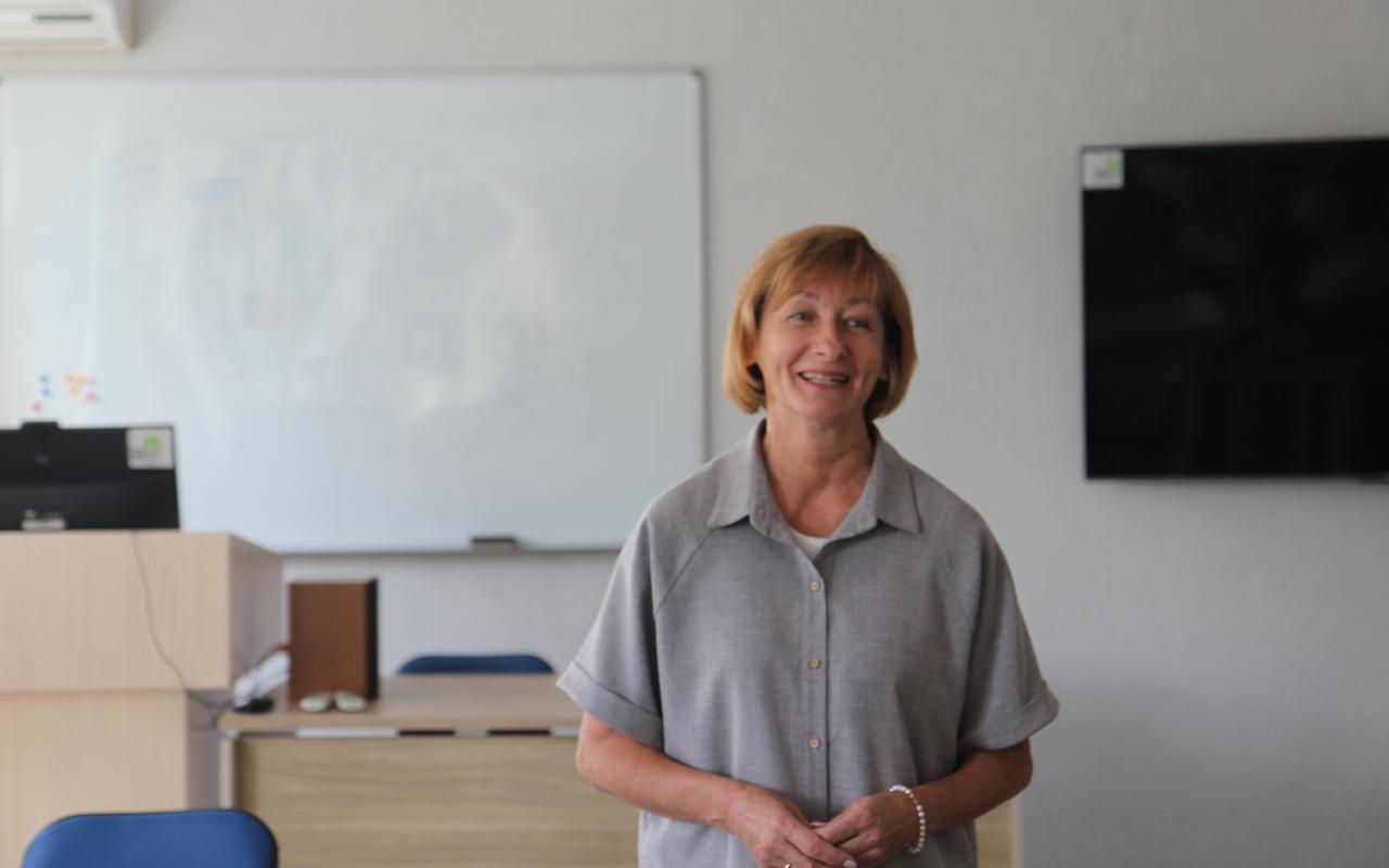 ФОТО к новости: Что самое важное: педагоги Новосибирской области в НГПУ поделились опытом проведения «Разговоров о важном» 