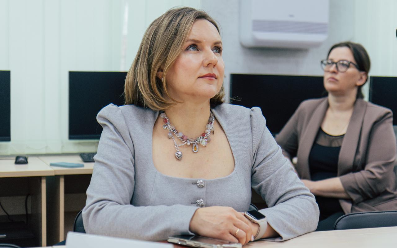 ФОТО к новости: В НГПУ обсудили развитие студенческого профсоюзного движения в Сибирском федеральном округе