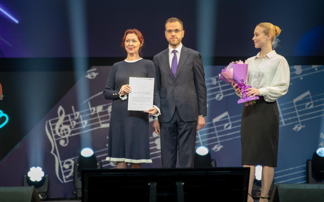 ФОТО к новости: Студенты ИКиМП НГПУ стали участниками праздничной программы ко Дню российского студенчества