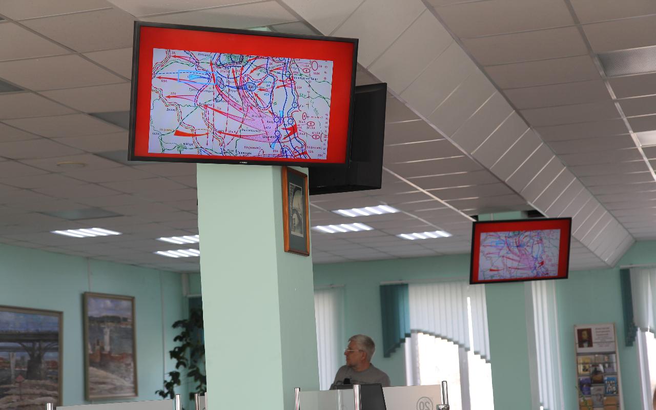 ФОТО к новости: Студенты НГПУ узнали, какой была «Дорога на Берлин» в 1945 году