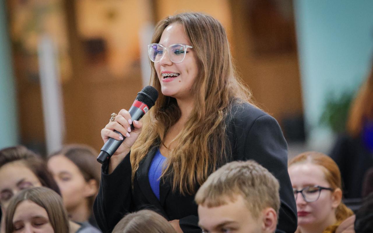 ФОТО к новости: Министр культуры Новосибирской области встретилась со студентами ИКиМП НГПУ: о карьере в сфере культуры, «земских» программах и новых форматах сотрудничества