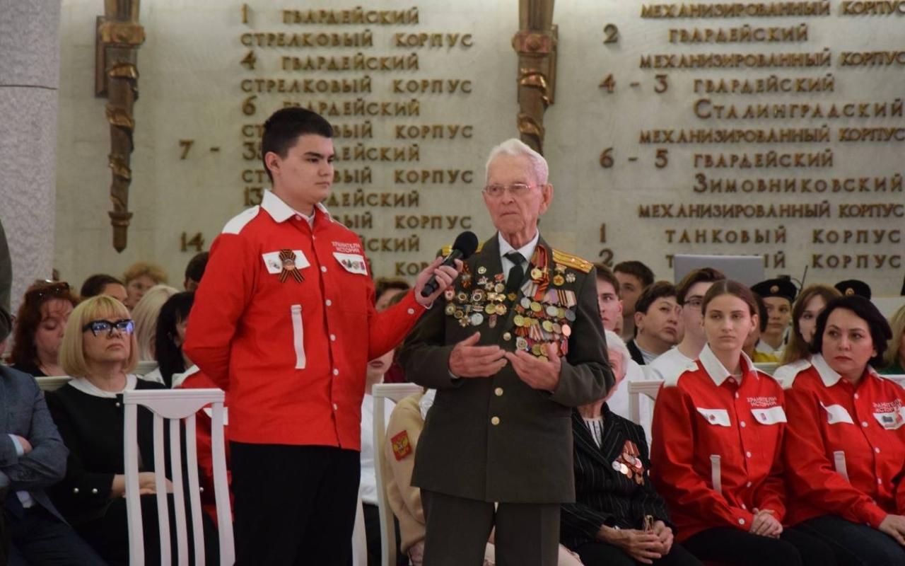 ФОТО к новости: Наказ памяти: в рамках Декады в память о геноциде советского народа обсудили вопросы исторического наследия
