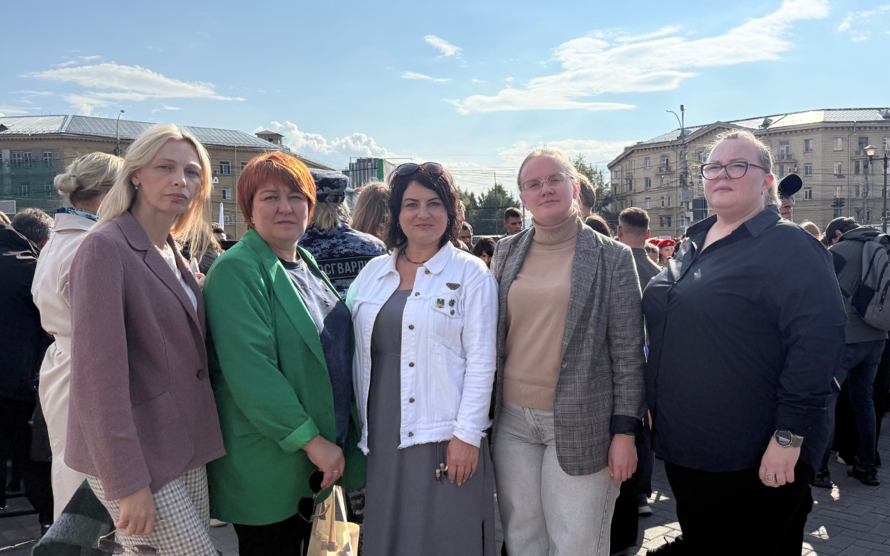 ФОТО к новости: «Помним Беслан»: студенты НГПУ приняли участие в акции ко Дню солидарности в борьбе с терроризмом