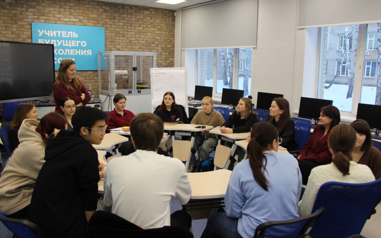 ФОТО к новости: Дневник ПедСибири: в НГПУ обсудили будущее молодёжной политики: форсайт-сессия собрала активных студентов, лидеров объединений и администрацию университета