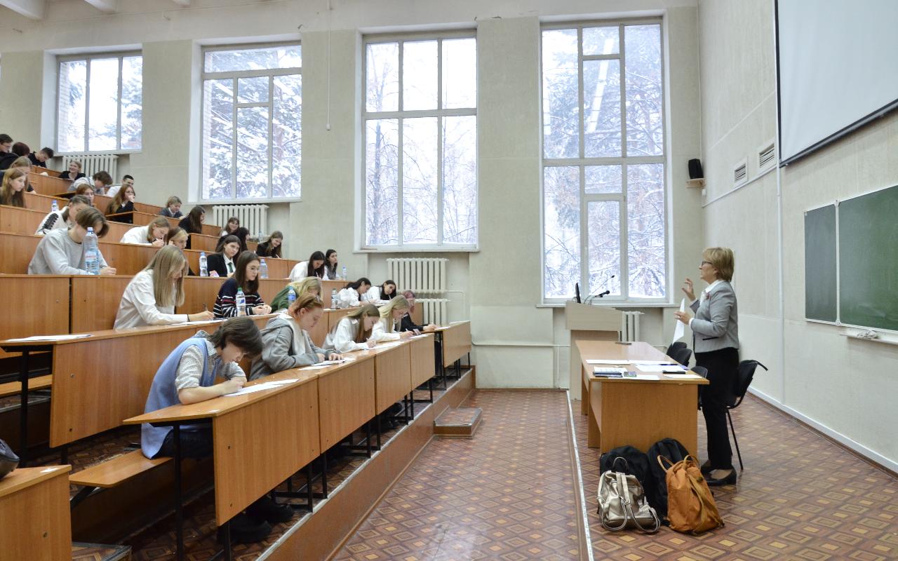 К 200-летию со дня рождения Ушинского: школьники показали умения и навыки педагогического мастерства