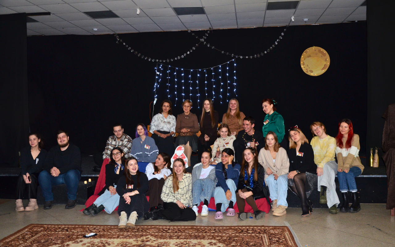 ФОТО к новости: В НГПУ прошёл фестиваль «Говорят под Новый год...»