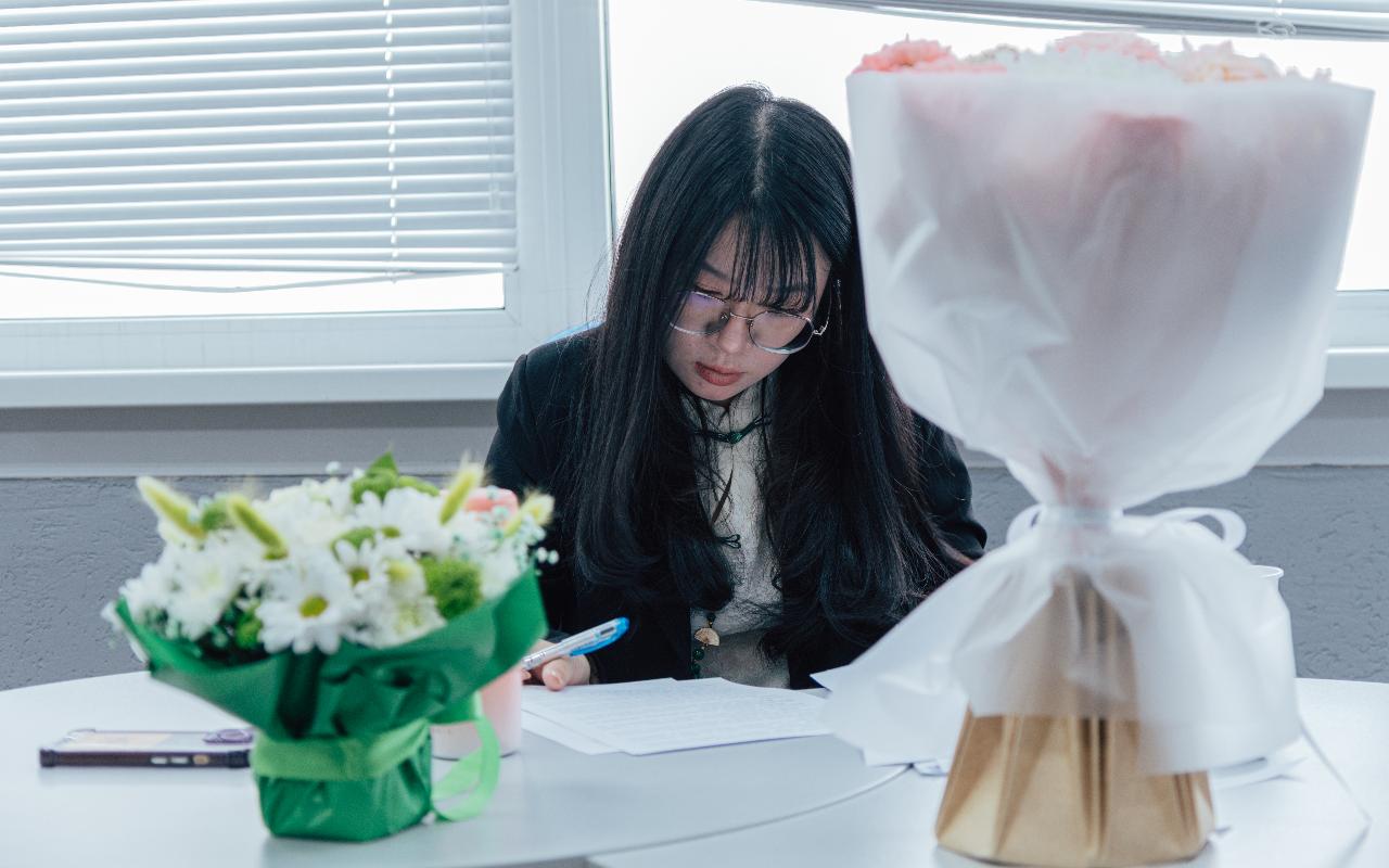 ФОТО к новости: Наука без границ: в НГПУ проходят защиты кандидатских диссертаций по филологии