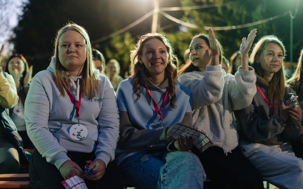 ФОТО к новости: Студентки НГПУ приняли участие в «Академии Лиги вожатых – 2025»