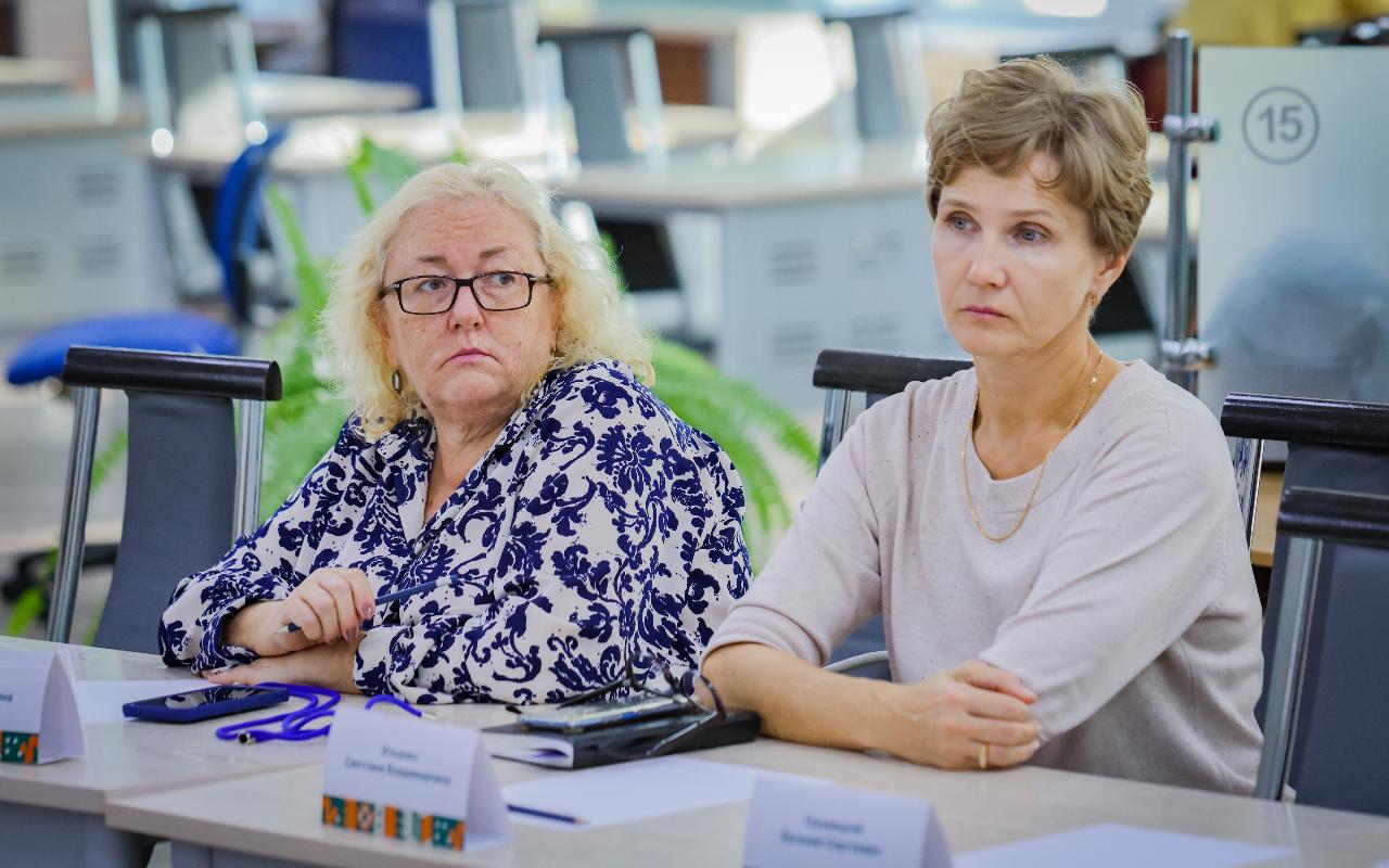 ФОТО к новости: Совместная сессия оргкомитета и программного комитета форума «Педагогическая Сибирь – 2025» прошла в НГПУ