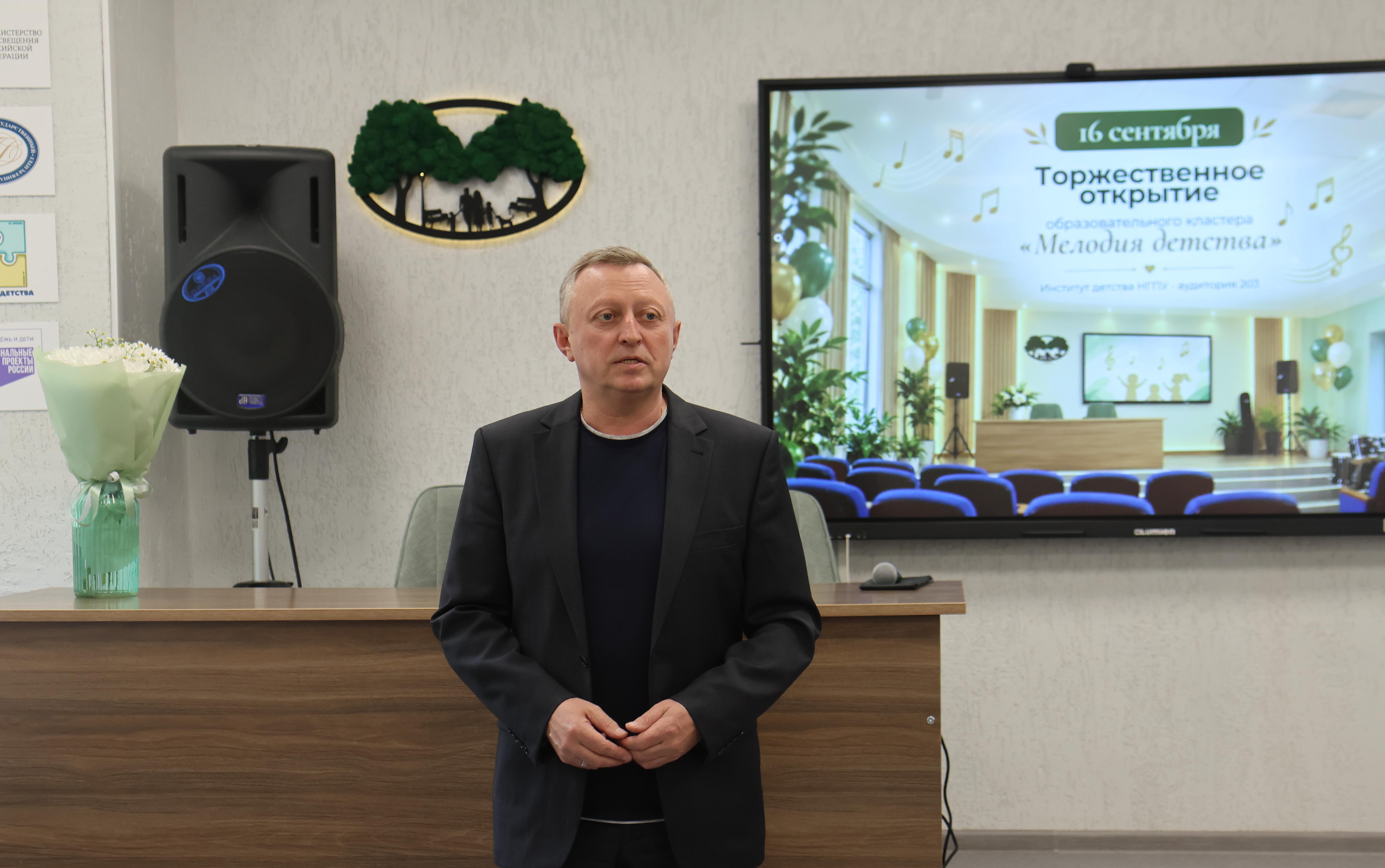 ФОТО к новости: «Мелодия детства» зазвучала в НГПУ