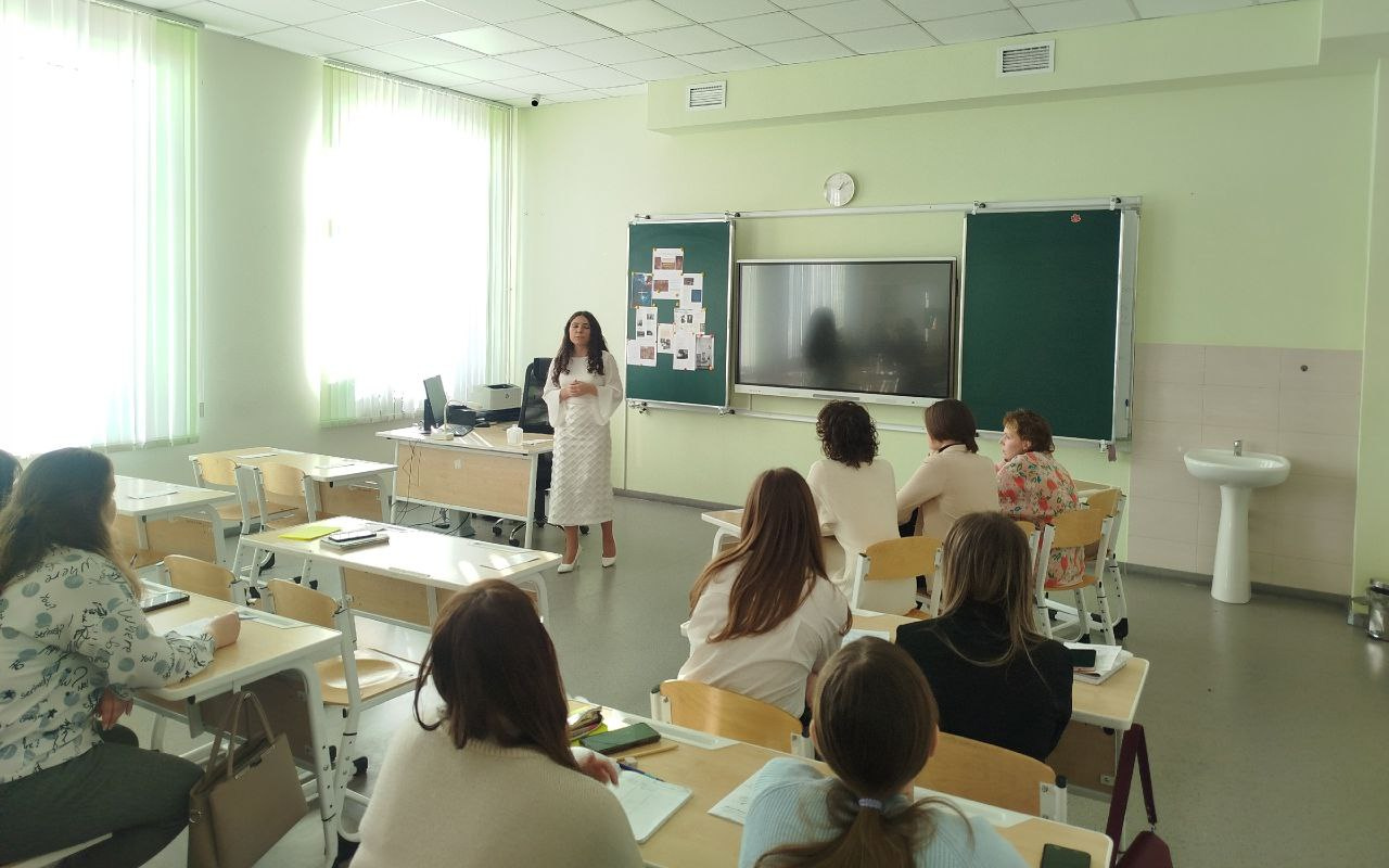 ФОТО к новости: В Лицее «Технополис» прошла региональная методическая площадка для будущих учителей-филологов НГПУ