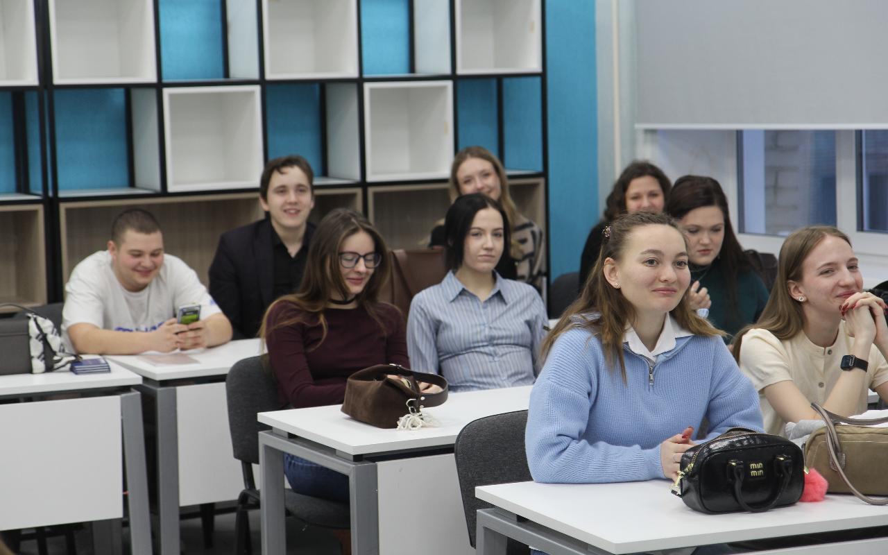 ФОТО к новости: Мультимедийный экзамен: студенты-журналисты представили свои творческие проекты медиаэкспертам