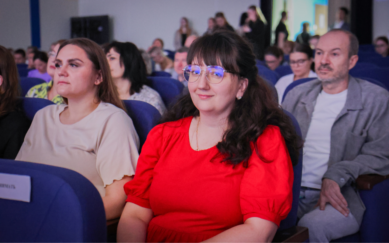 ФОТО к новости: «Гордость НГПУ — будущее России»: в университете состоялся первый ректорский приём для отличников и целевиков выпуска-2025
