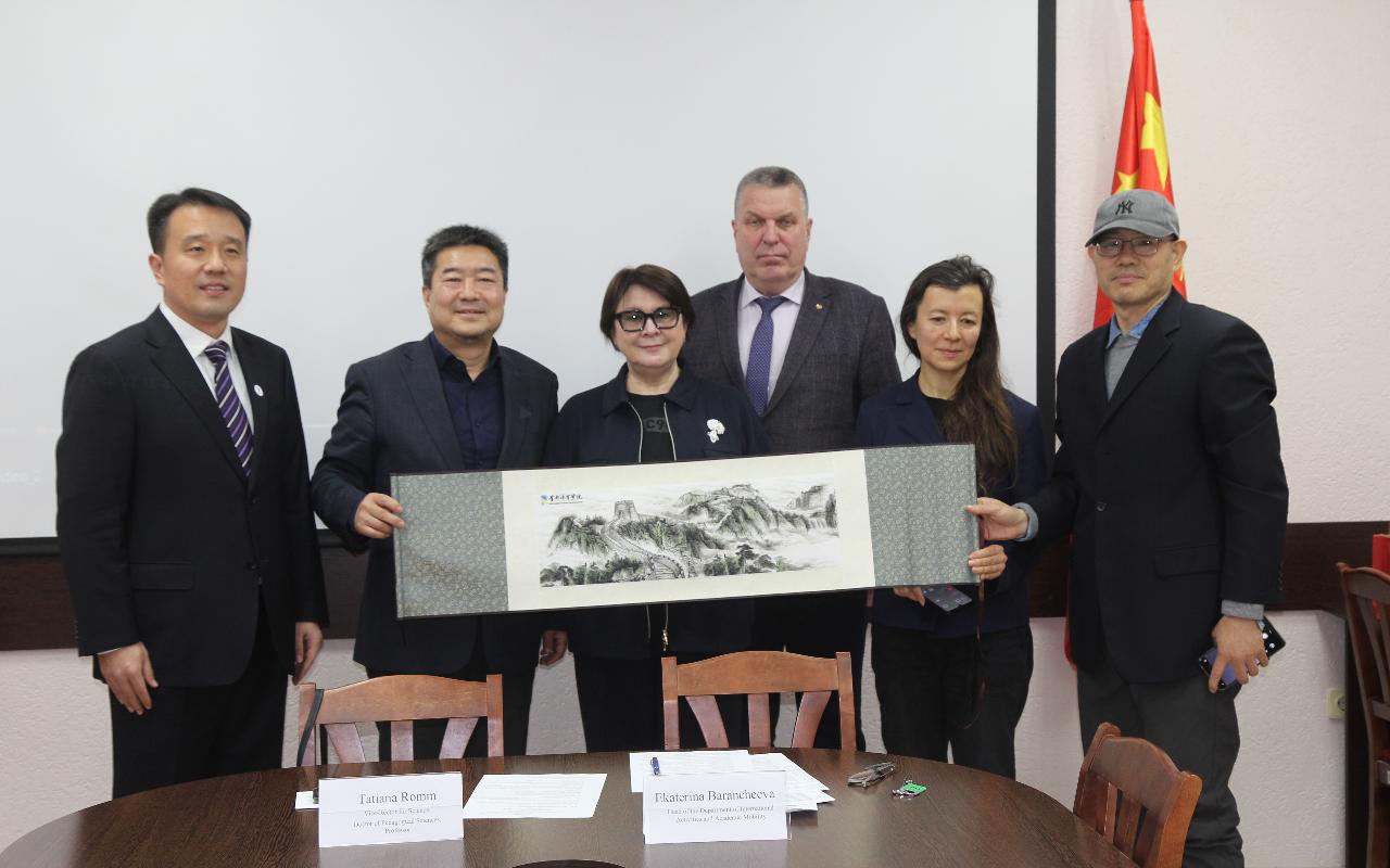 ФОТО к новости: Спорт – язык дружбы: НГПУ устанавливает сотрудничество еще с одним вузом Китайской Народной Республики