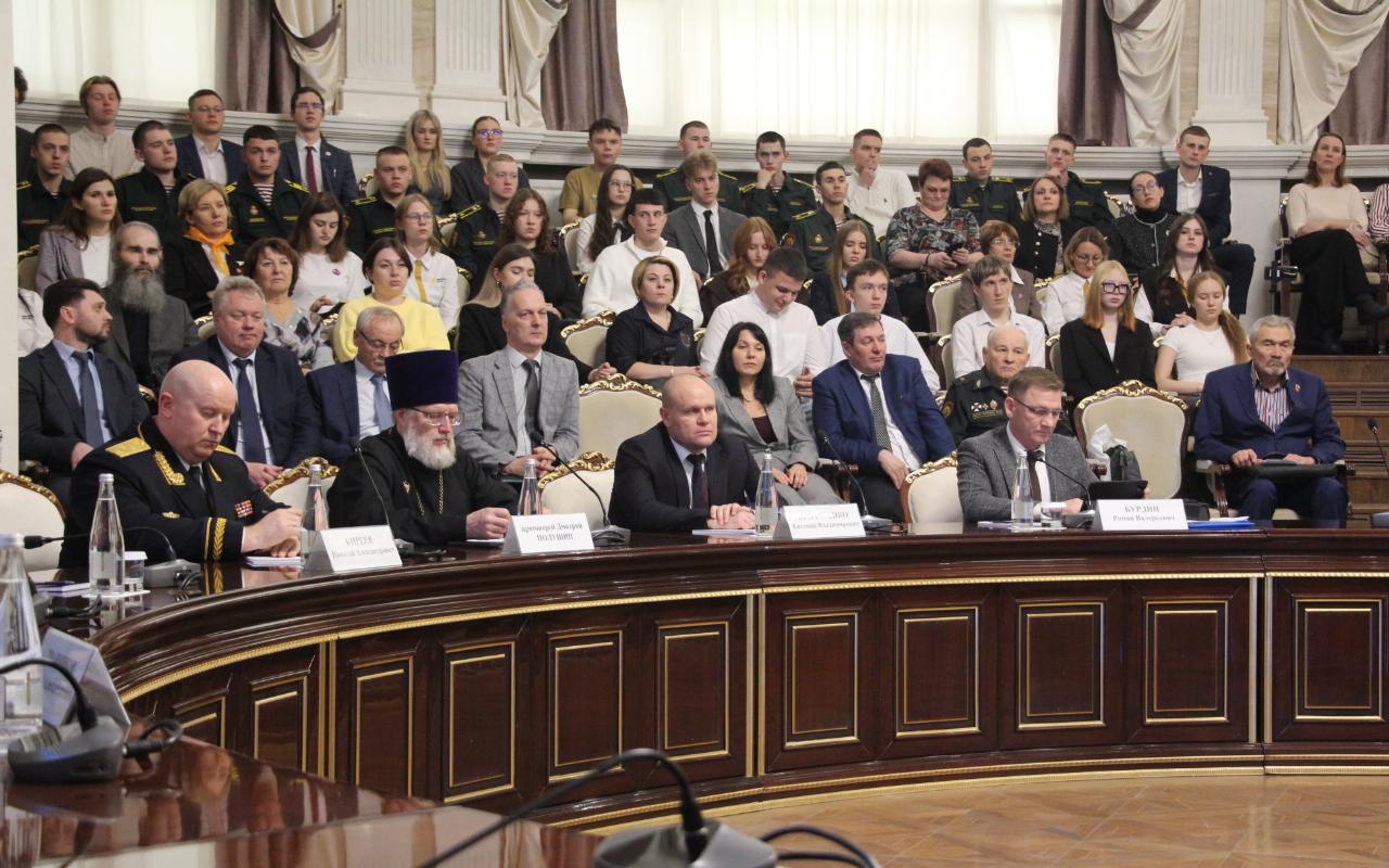 ФОТО к новости: НГПУ стал соорганизатором Всероссийской конференции «Патриот»: в центре внимания — историческая память и вклад педагогов