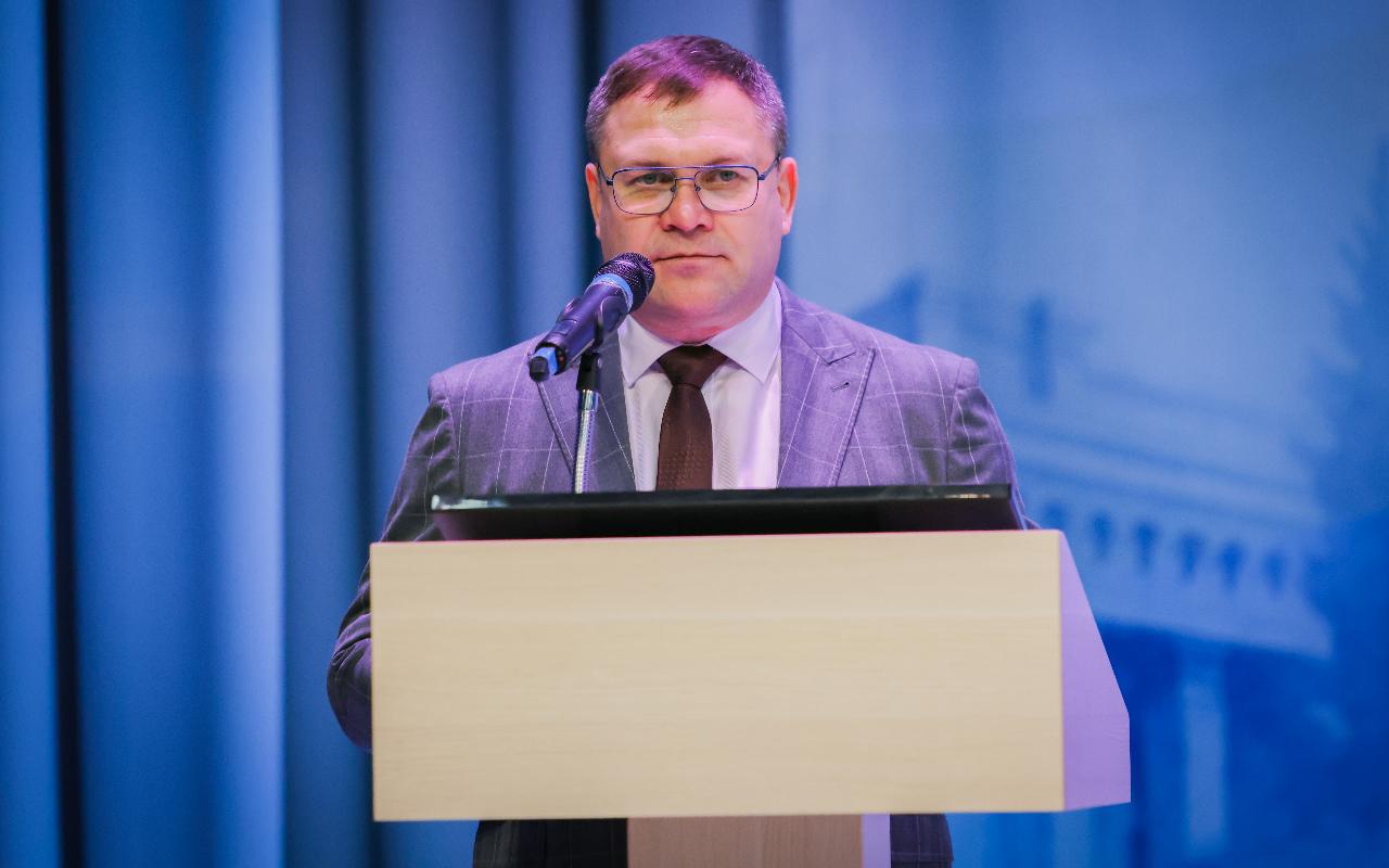 ФОТО к новости: Сергей Александрович Нелюбов избран ректором НГПУ