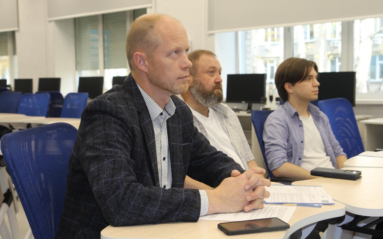 ФОТО к новости: В НГПУ обсудили, как преподавать технологию в школе в современных условиях