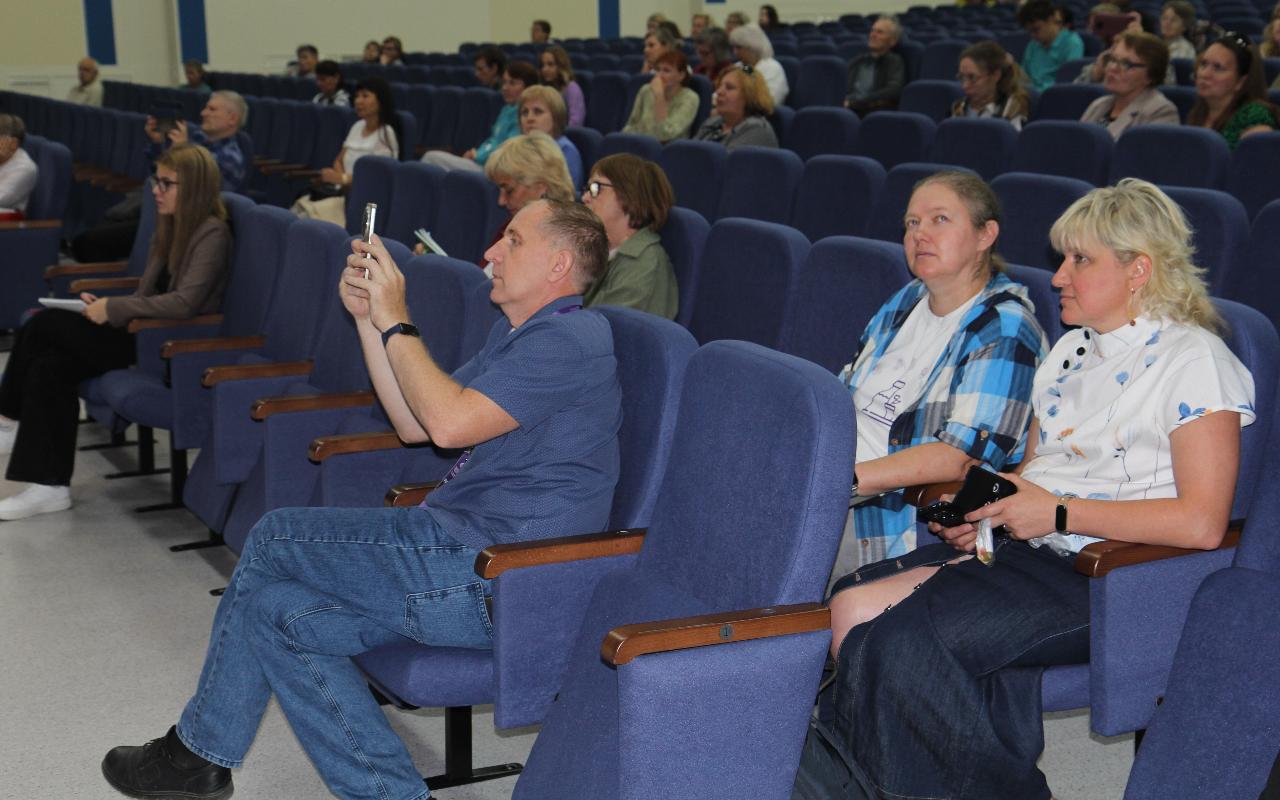 ФОТО к новости: Развернутые ответы на «Большие вызовы» подготовили в НГПУ