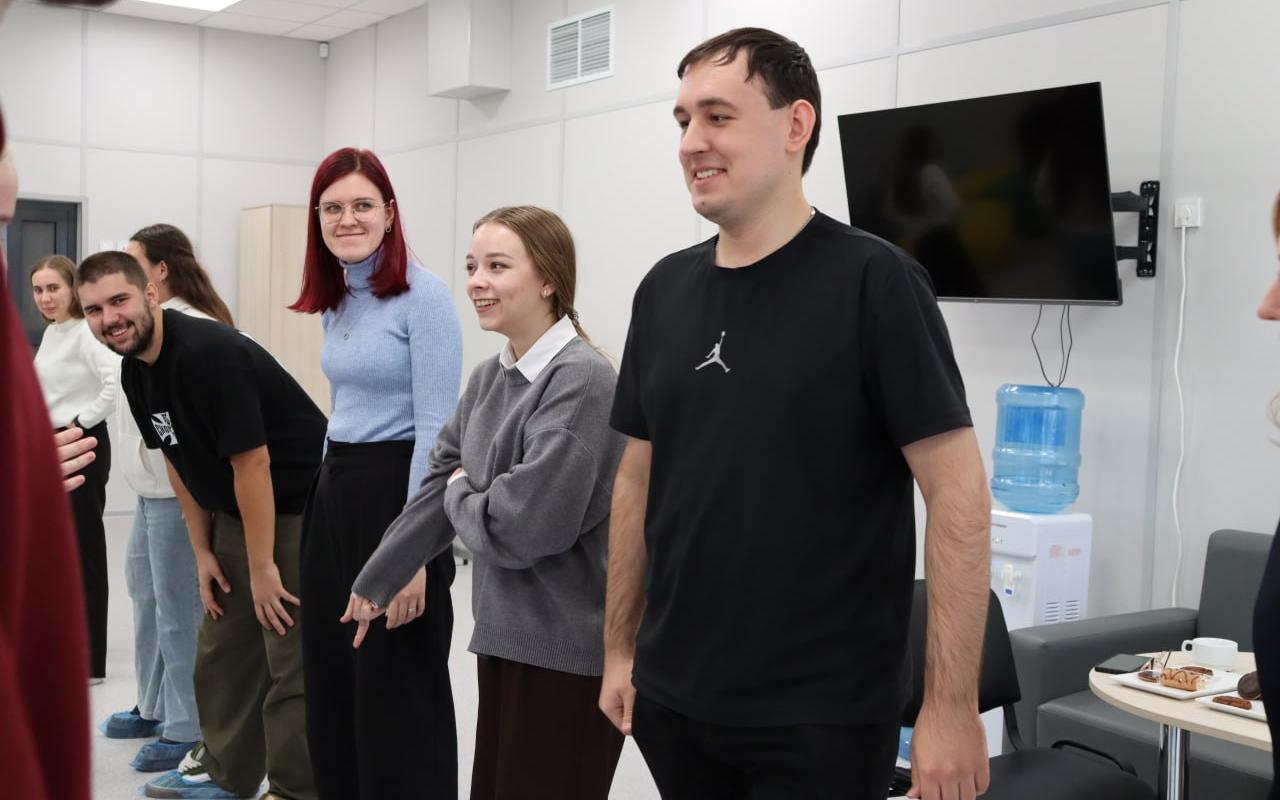 ФОТО к новости: Студенты НГПУ расширяют горизонты с «Росатомом»