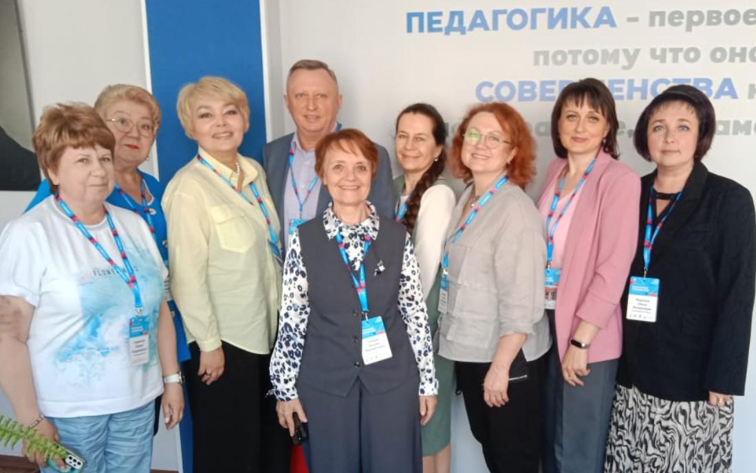 ФОТО к новости: Основные вопросы государственной политики в сфере общего образования: и.о ректора Сергей Нелюбов сегодня работает на окружном совещании Минпросвещения в Кемерове 