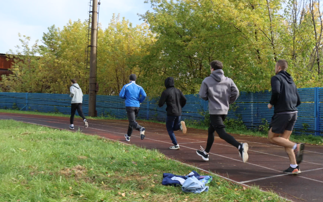 ФОТО к новости: НГПУ принял участие во Всероссийской акции «СТУДзаБЕГ»