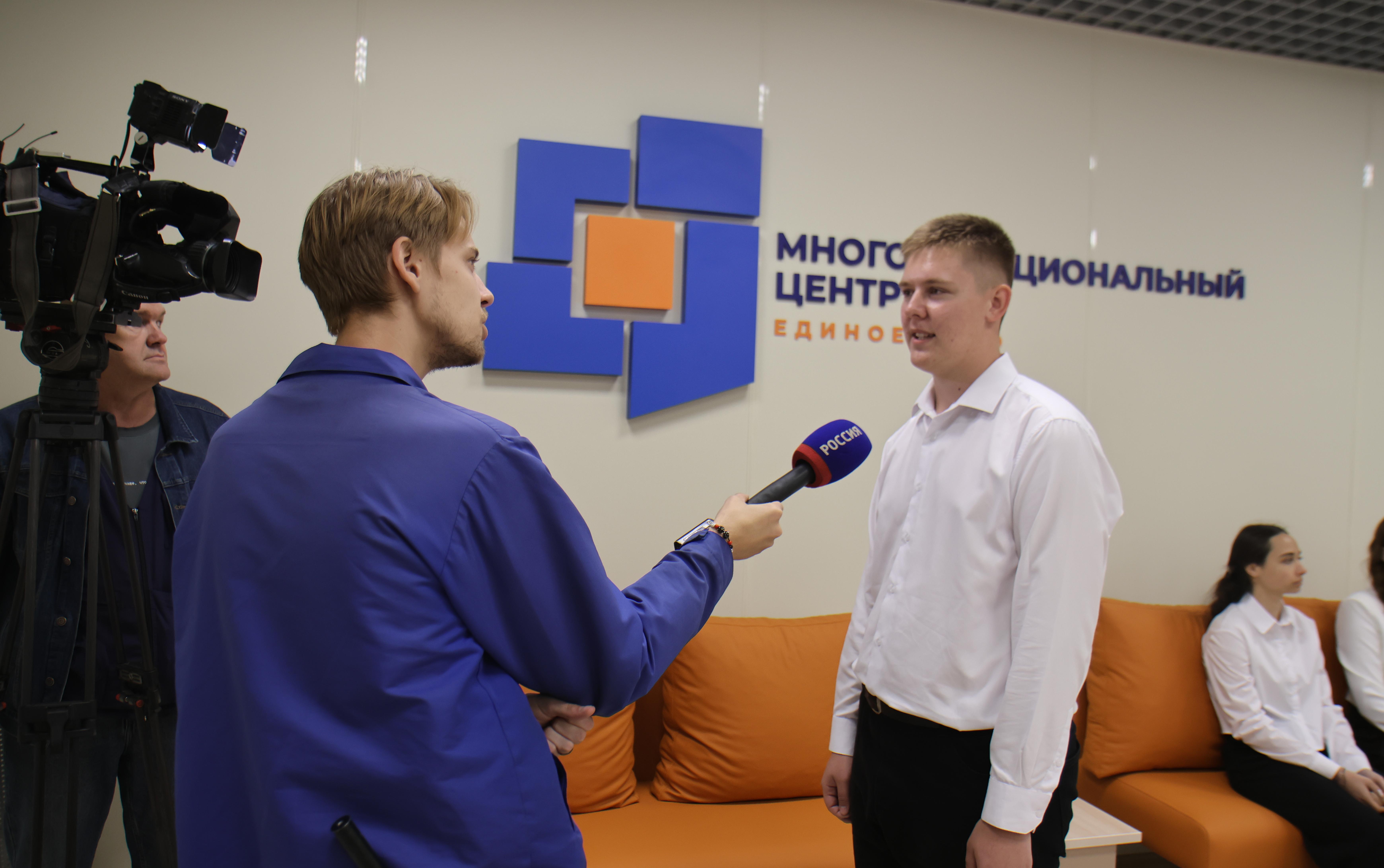 ФОТО к новости: Студенческий МФЦ НГПУ – в эфире телеканала «Россия 1»