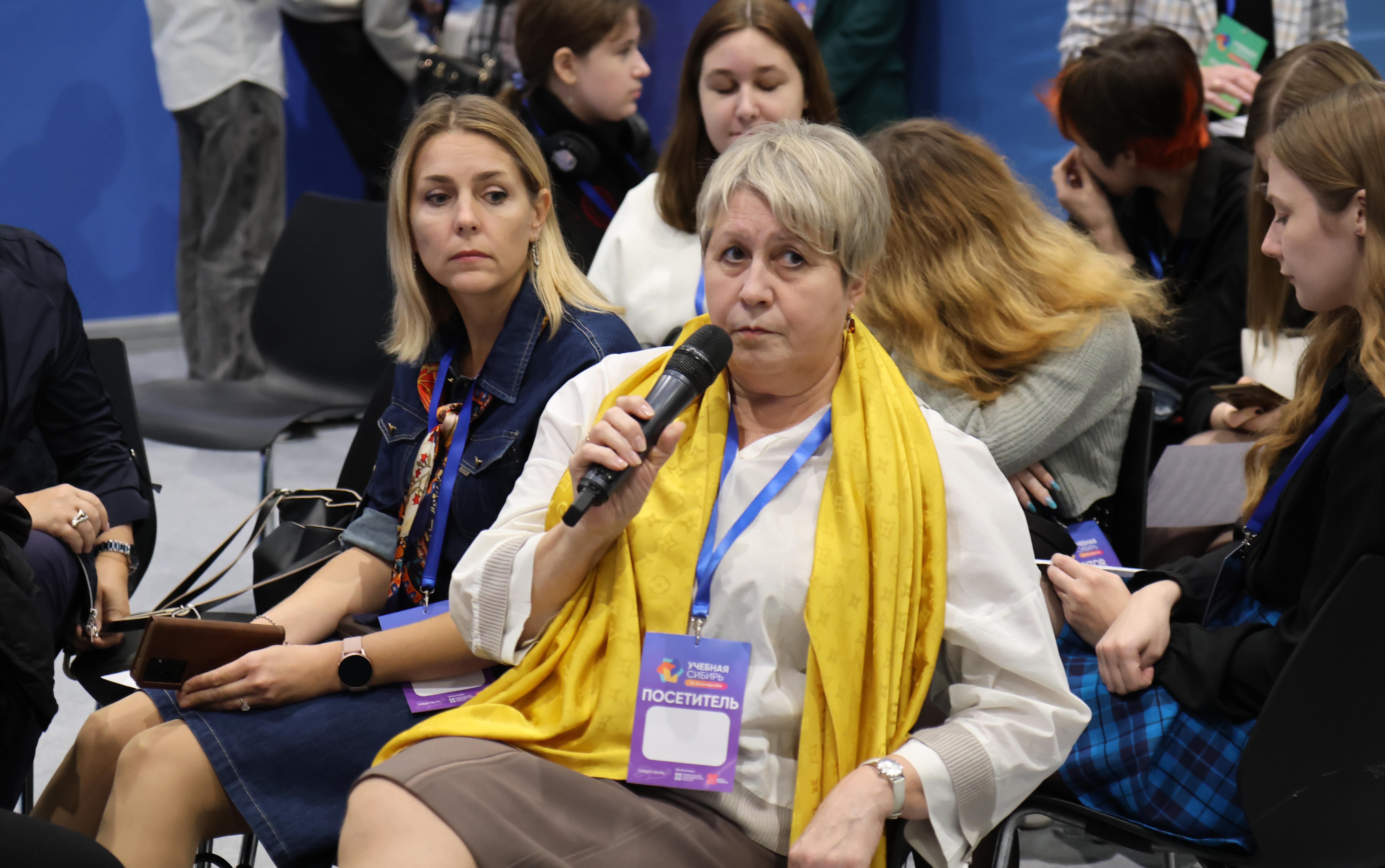 ФОТО к новости: Дневник Учсиба-2024: студенты – это интеллектуальная элита Новосибирской области