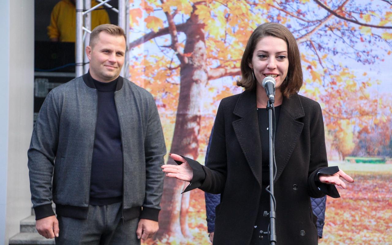 ФОТО к новости: На площади НГПУ отметили «День соседей»