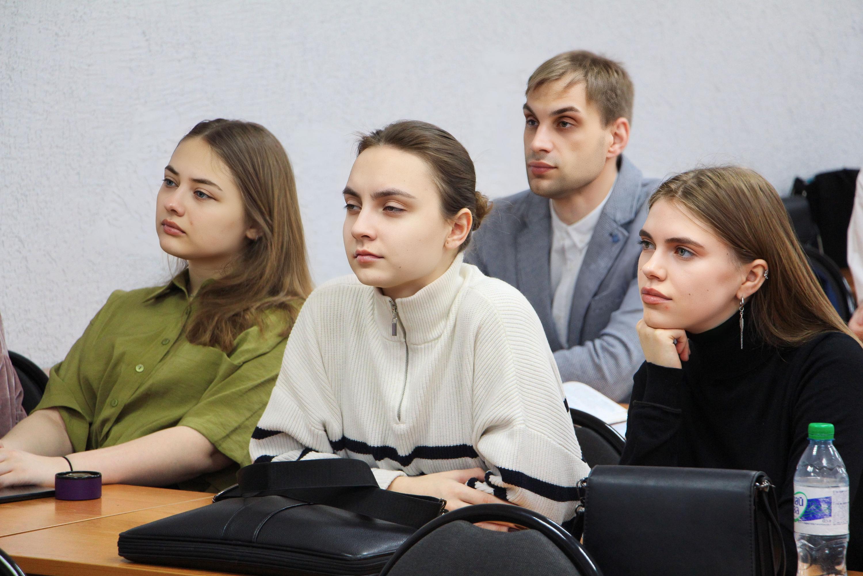 ФОТО к новости: В НГПУ прошли пятые Чумаковские чтения