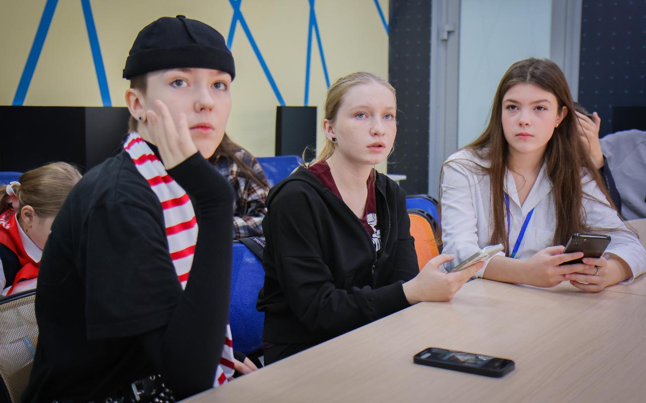 ФОТО к новости: Дневник ПедСибири: медиаполигон НГПУ — организуем научное медиапогружение