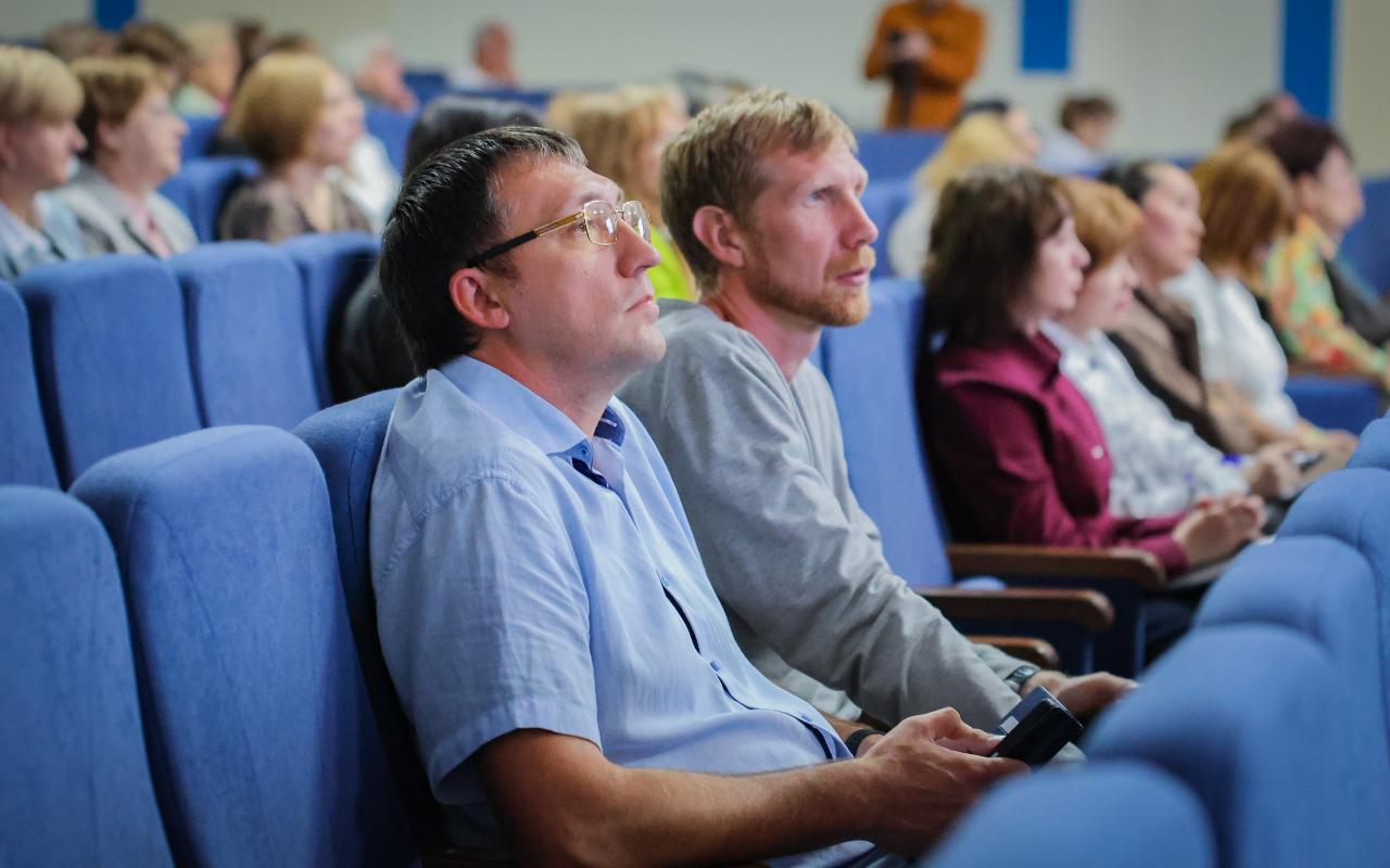 ФОТО к новости: Подготовка кадров для системы образования региона и эффективное развитие научной деятельности: Сергей Александрович Нелюбов поставил задачи на 2025/26 учебный год