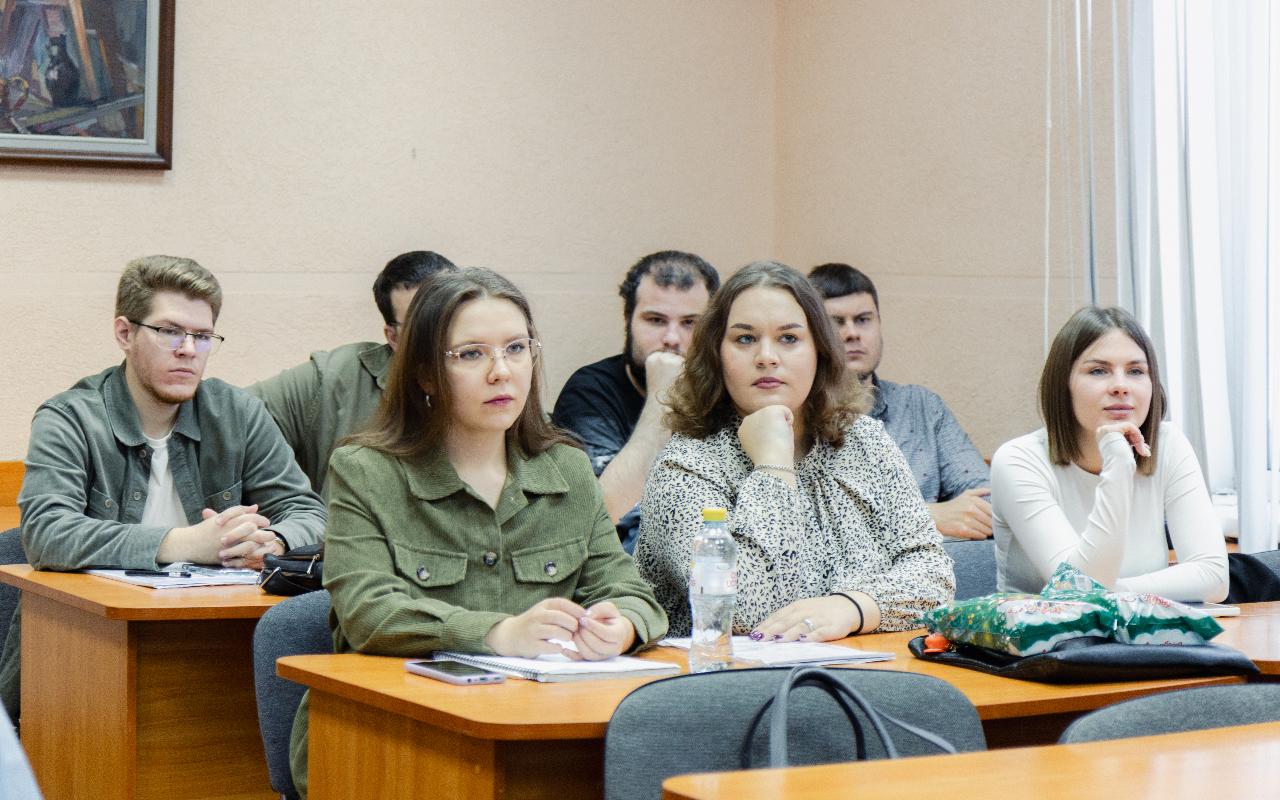 ФОТО к новости: Где проходит грань закона: в НГПУ студентам рассказали об ответственности за экстремизм и терроризм