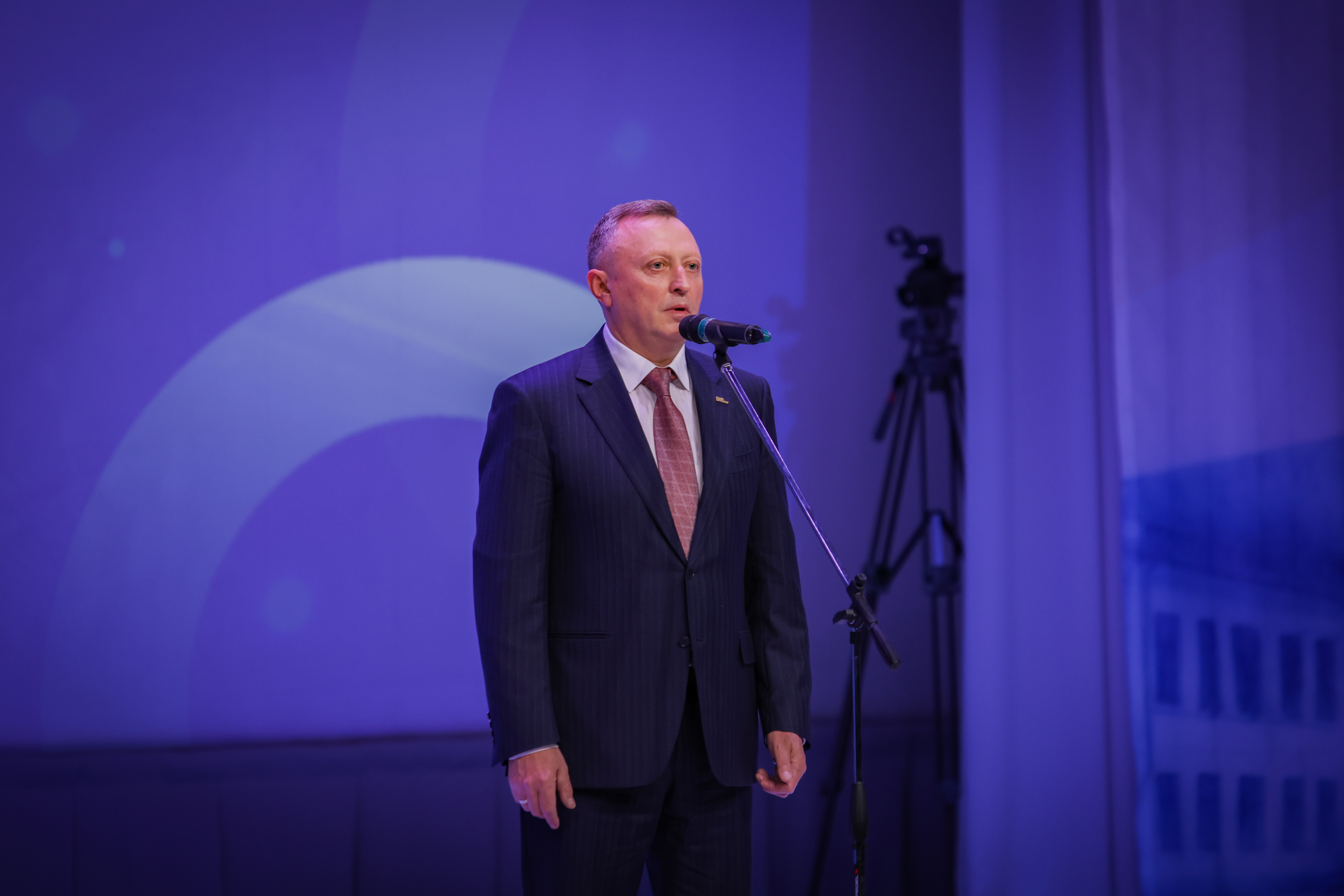 ФОТО к новости: И.о. ректора НГПУ Сергей Александрович Нелюбов: «Формула успеха НГПУ – люди, традиции, инновации»