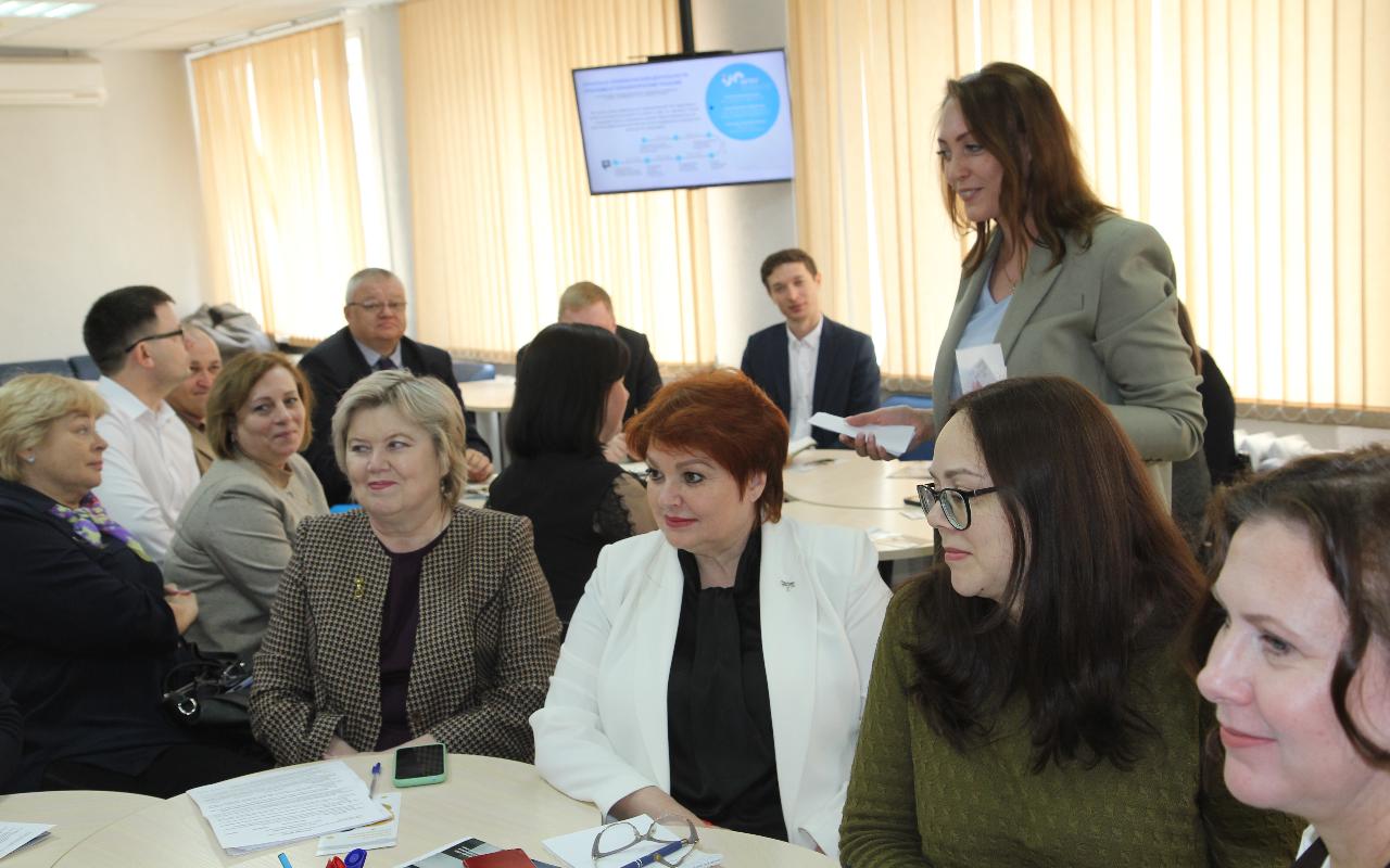ФОТО к новости: Педагогический дневник: как школе стать работой мечты?