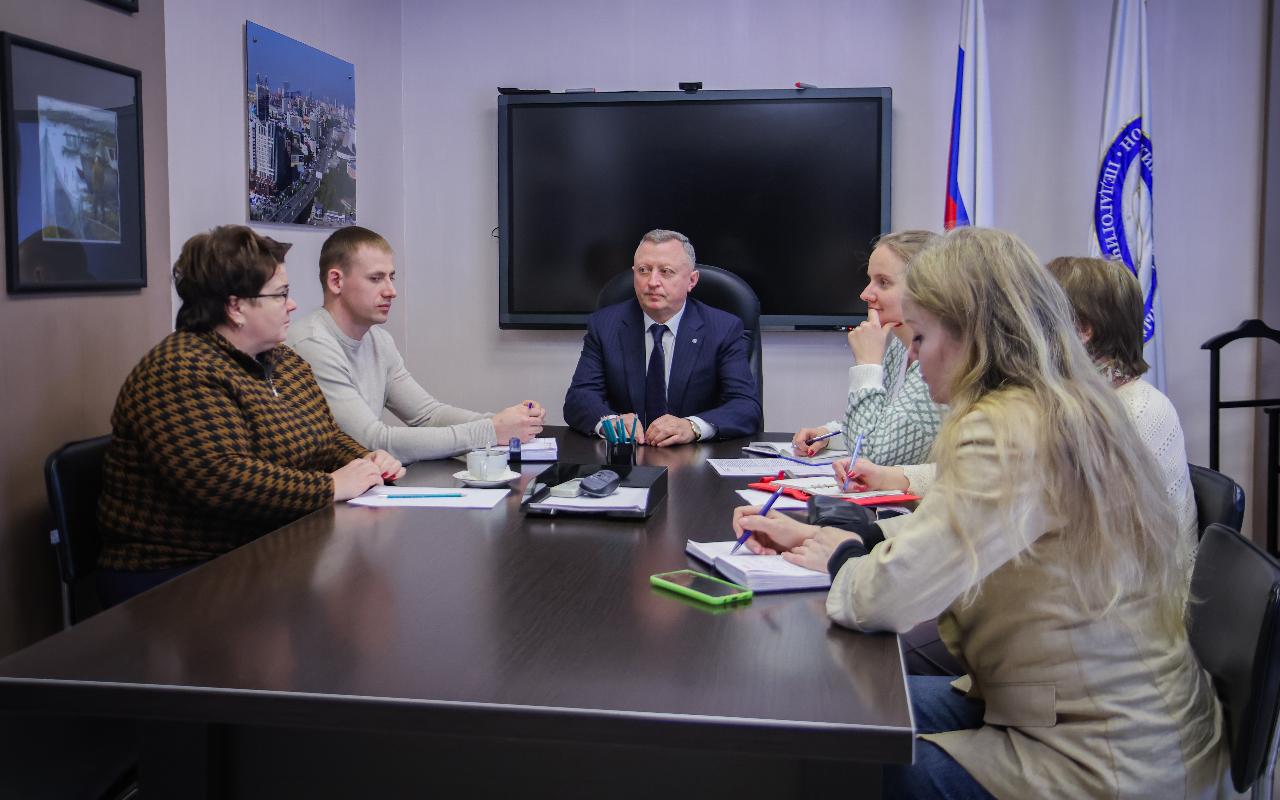 В НГПУ обсудили развитие инклюзивных инициатив в рамках проекта «Единая страна — доступная среда»