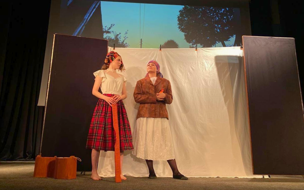 ФОТО к новости: «Ожившие полотна»: студенты ИКиМП НГПУ представили театрализованный дивертисмент в рамках «Ночи музеев»