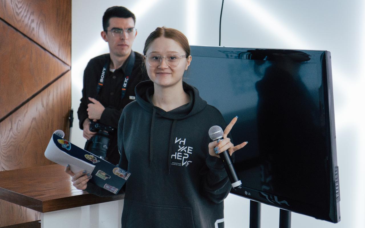 ФОТО к новости: Команда НГПУ провела профориентационное мероприятие для школьников наукограда Кольцово в рамках Дня российской науки