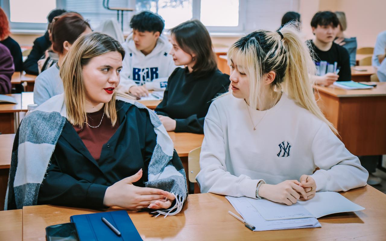 ФОТО к новости: Российско-китайский обмен: студенты НГПУ и Шаньдунского спортивного университета осваивают языки и боевые искусства