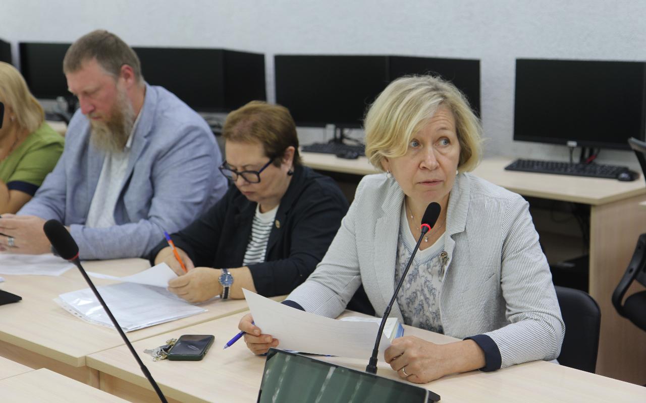 ФОТО к новости: Зачисление студентов на программы бакалавриата и специалитета НГПУ завершено