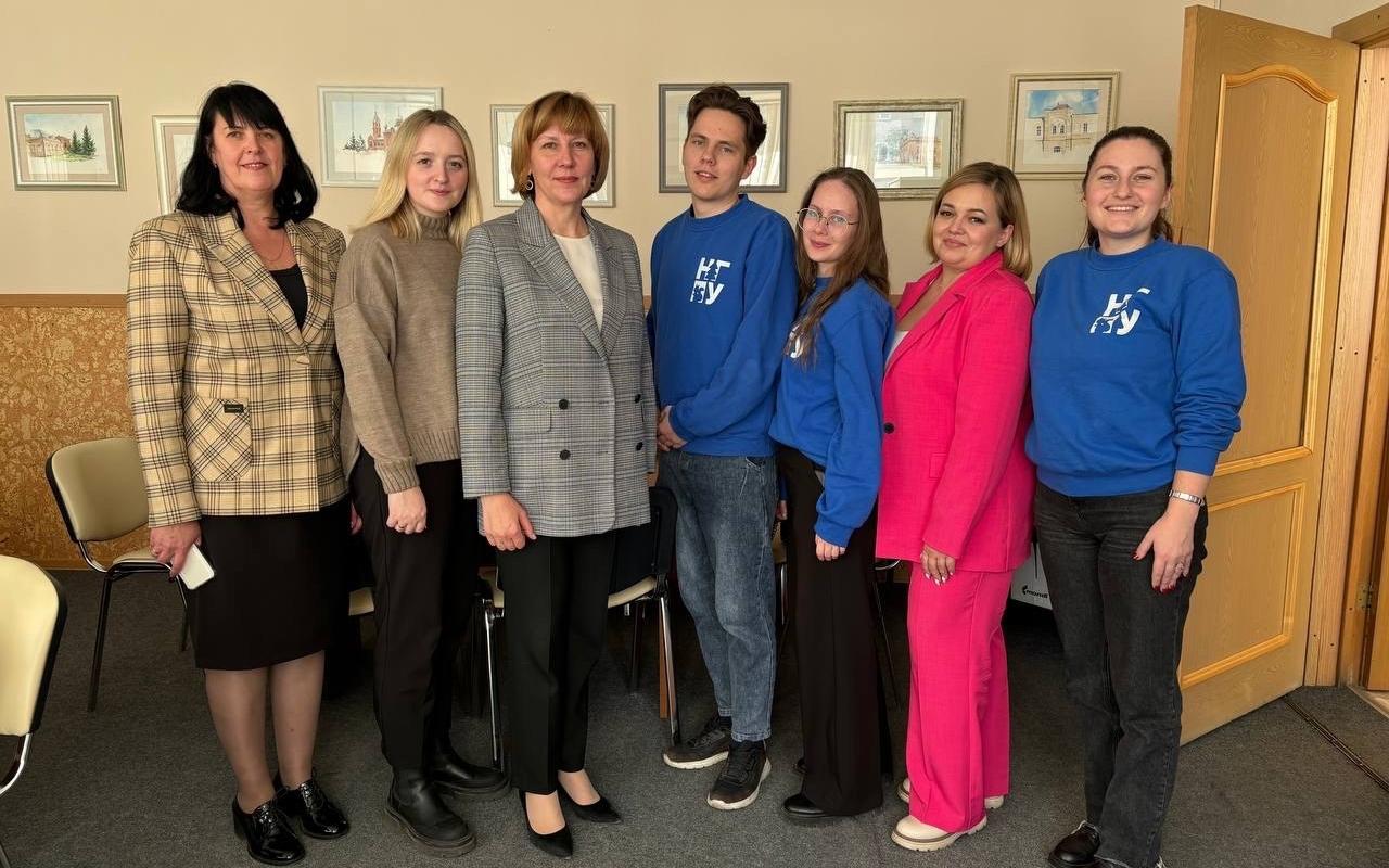 ФОТО к новости: От идеи до реализации: как студенты НГПУ создали медиапродукт о семьях Куйбышевского района