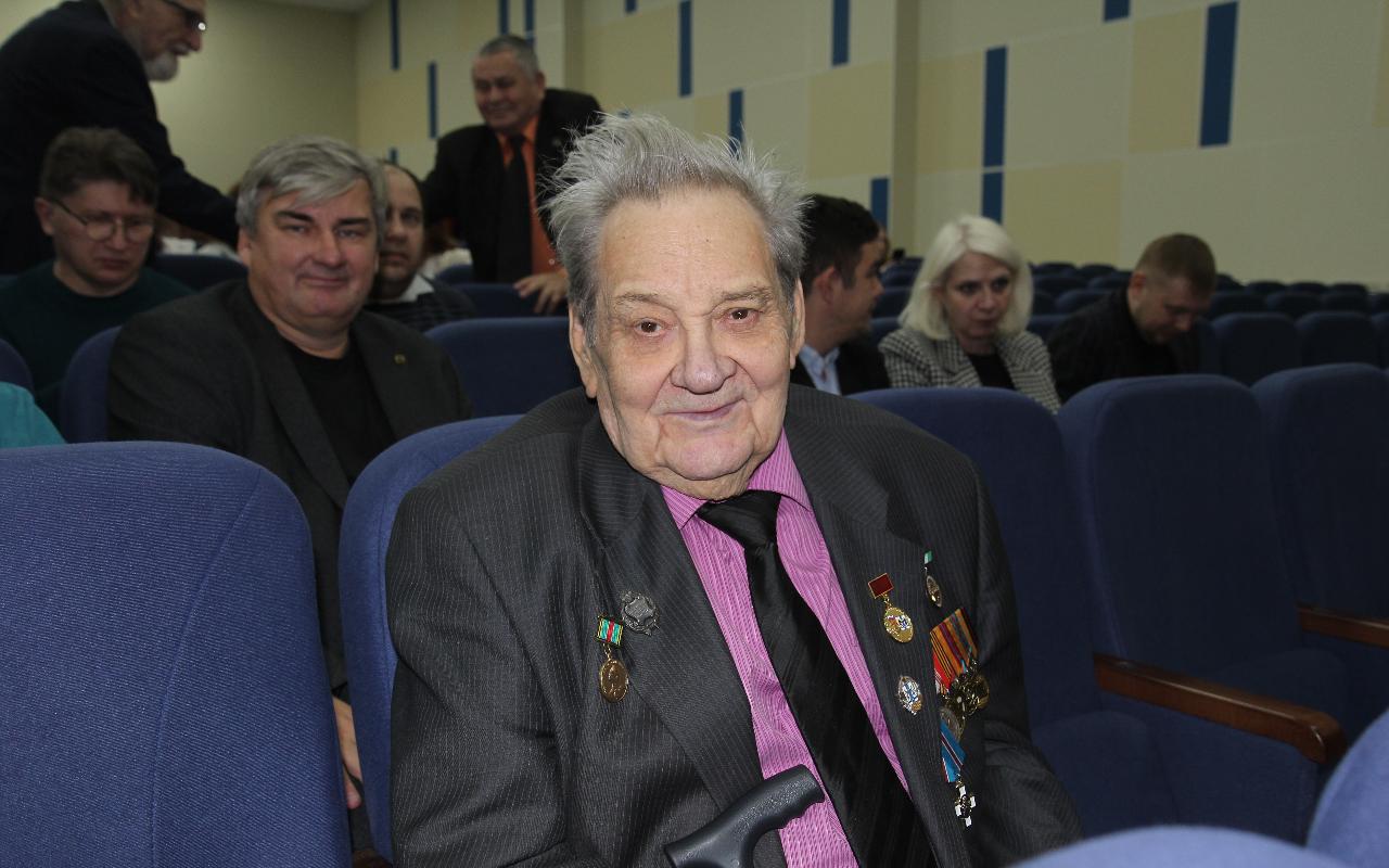 ФОТО к новости: Сохранение традиций и открытость инновациям: ИИГСО НГПУ исполнилось 90 лет