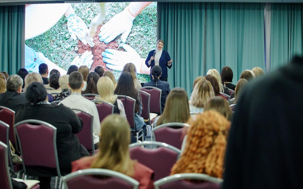 ФОТО к новости: Специалисты НГПУ участвуют во Всероссийском семинаре для пресс-секретарей системы образования