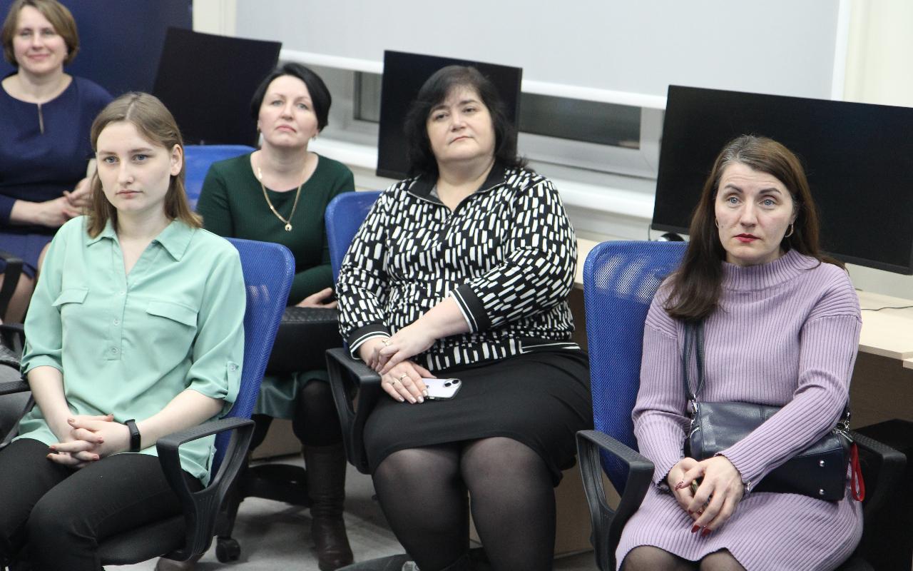 ФОТО к новости: Делегация Болотнинского района посетила НГПУ: новые шаги в развитии образования